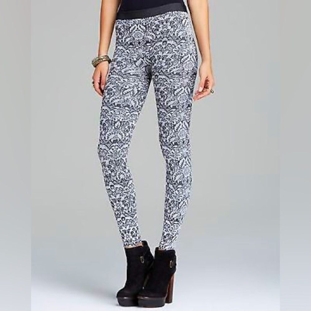 Free People Bella Coachella Seamless Ribbed Legging White Black Floral